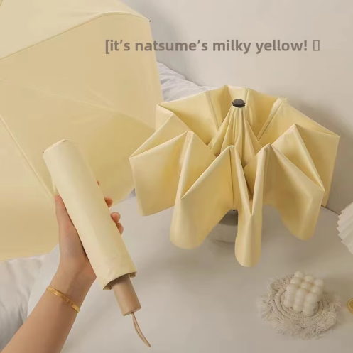 Svěží stylový slunečník a deštník s ochranou proti dešti